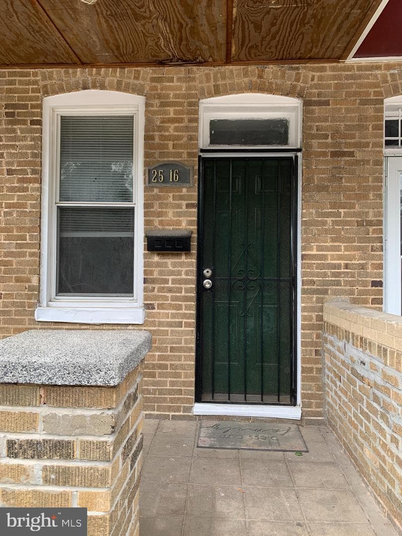 2516 Barclay Street photo 15