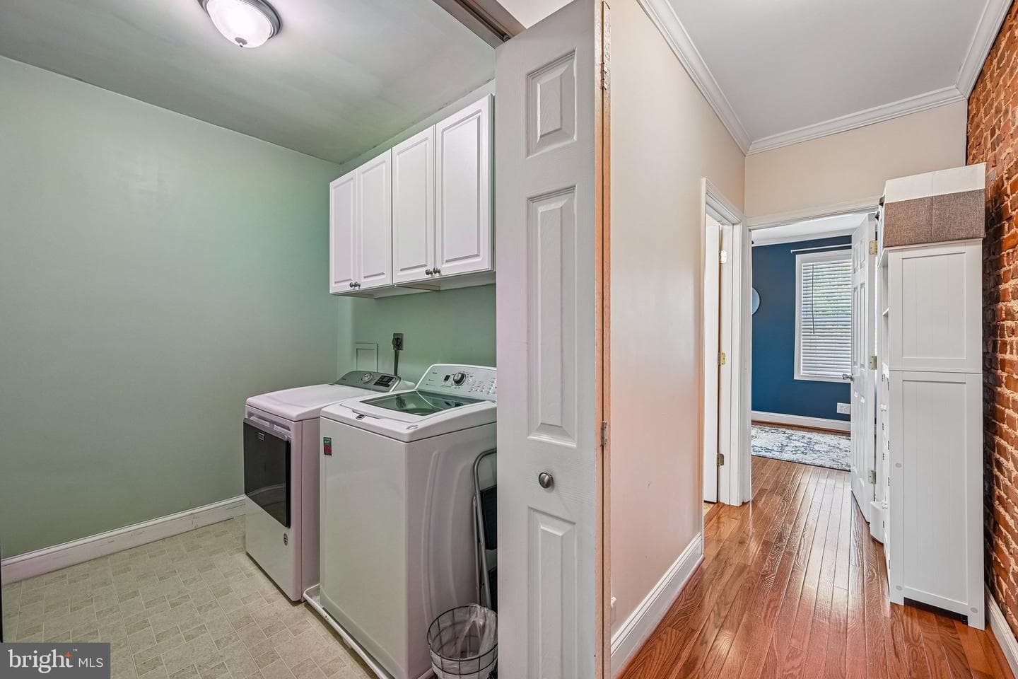 1113 W Cross Street W photo 25