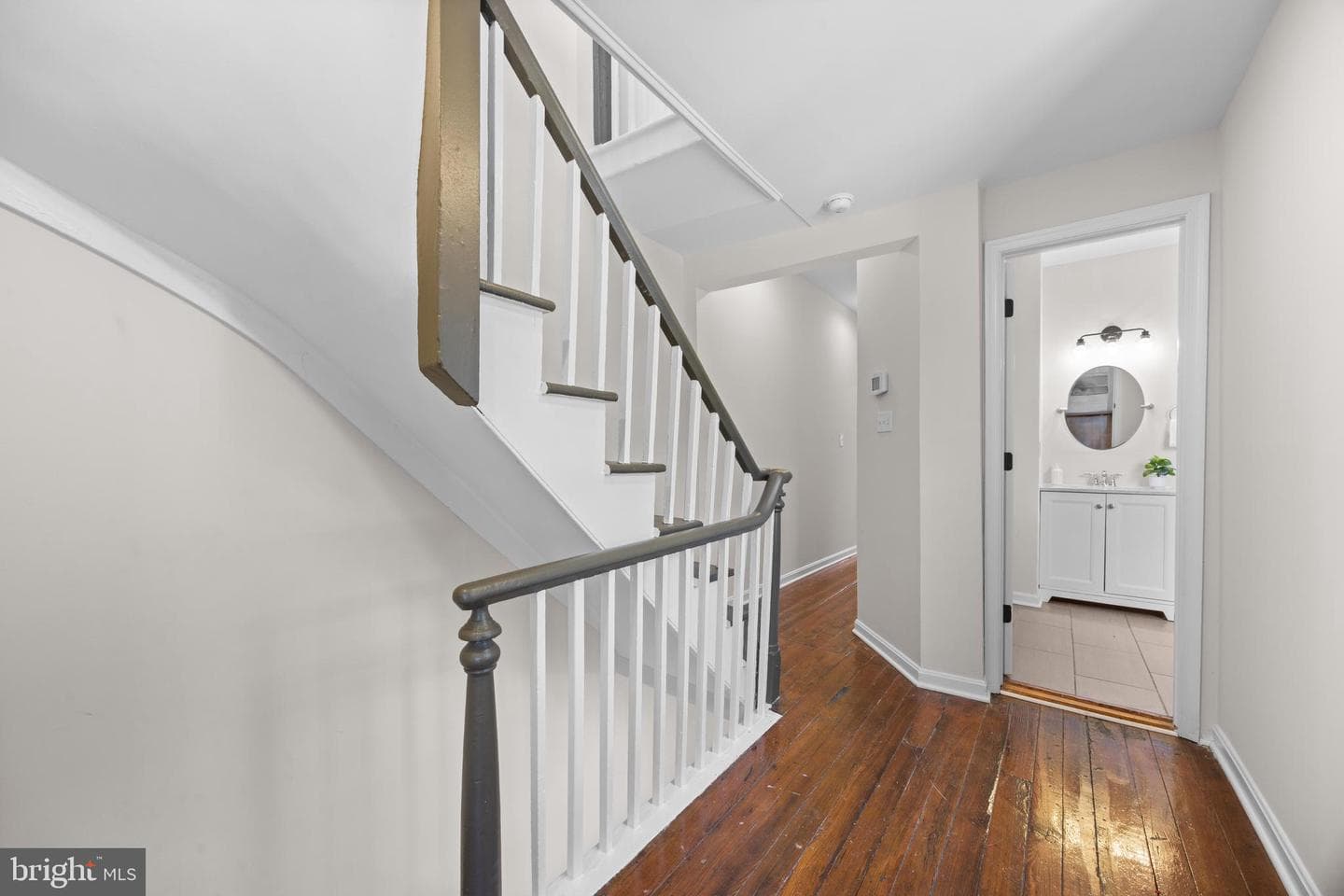 927 S Hanover Street photo 31