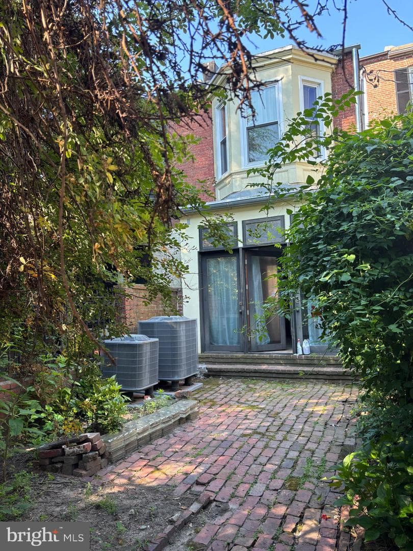 1305 Bolton Street photo 31