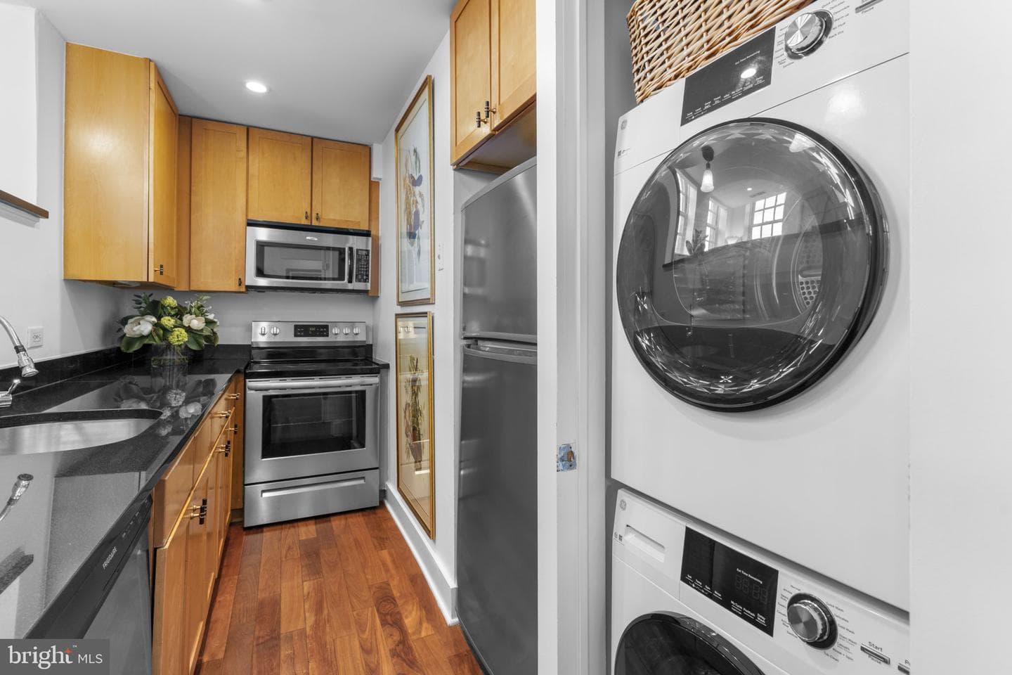 1714 Park Avenue #302 photo 15