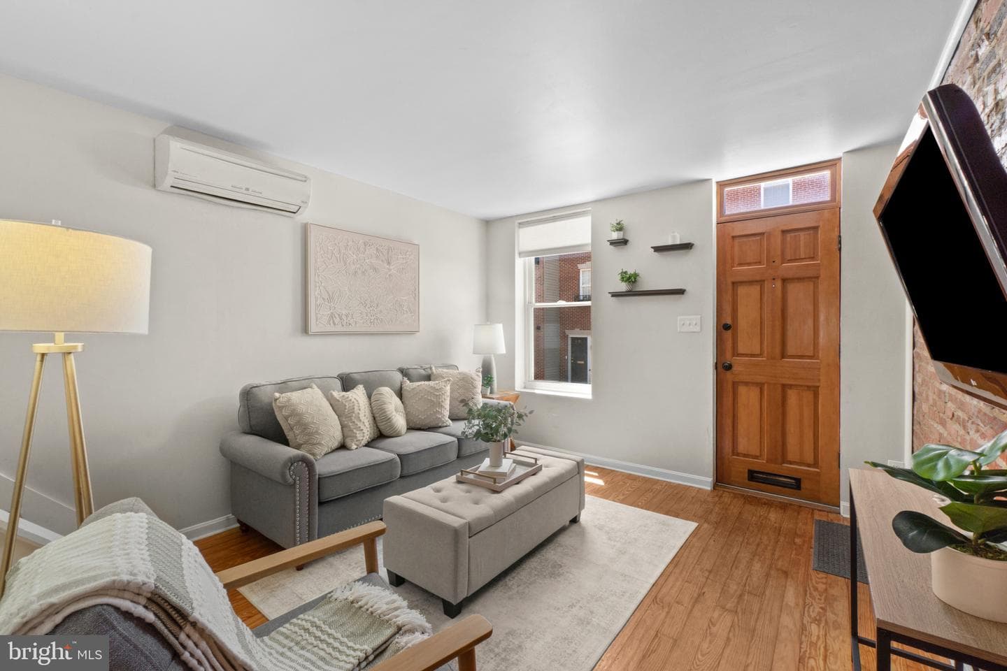 909 S Streeper Street, Baltimore