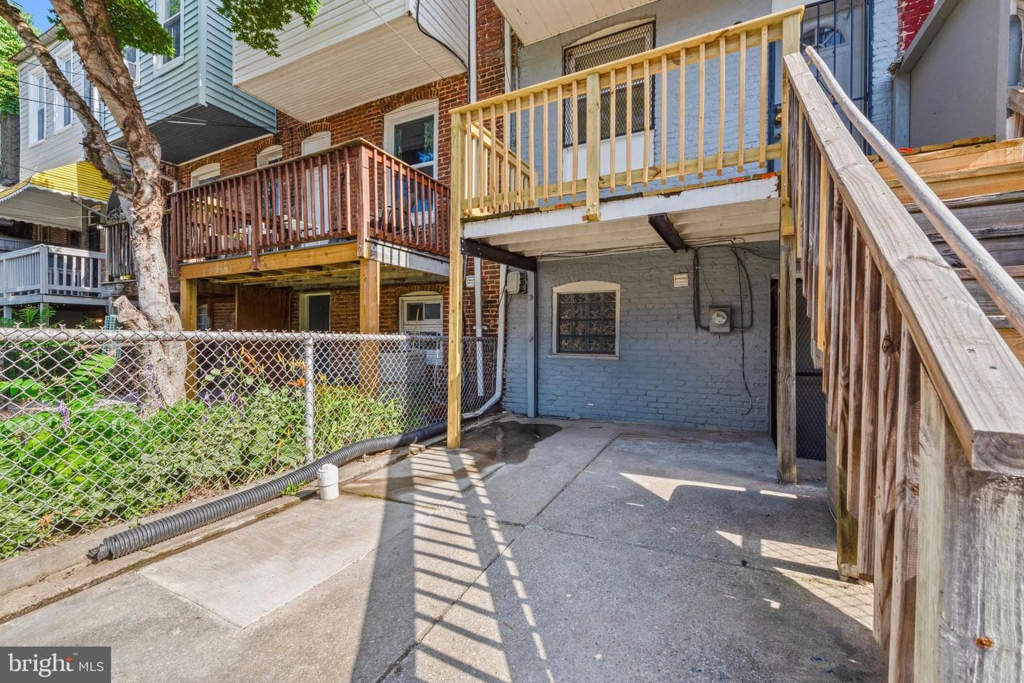 425 Ilchester Avenue photo 28