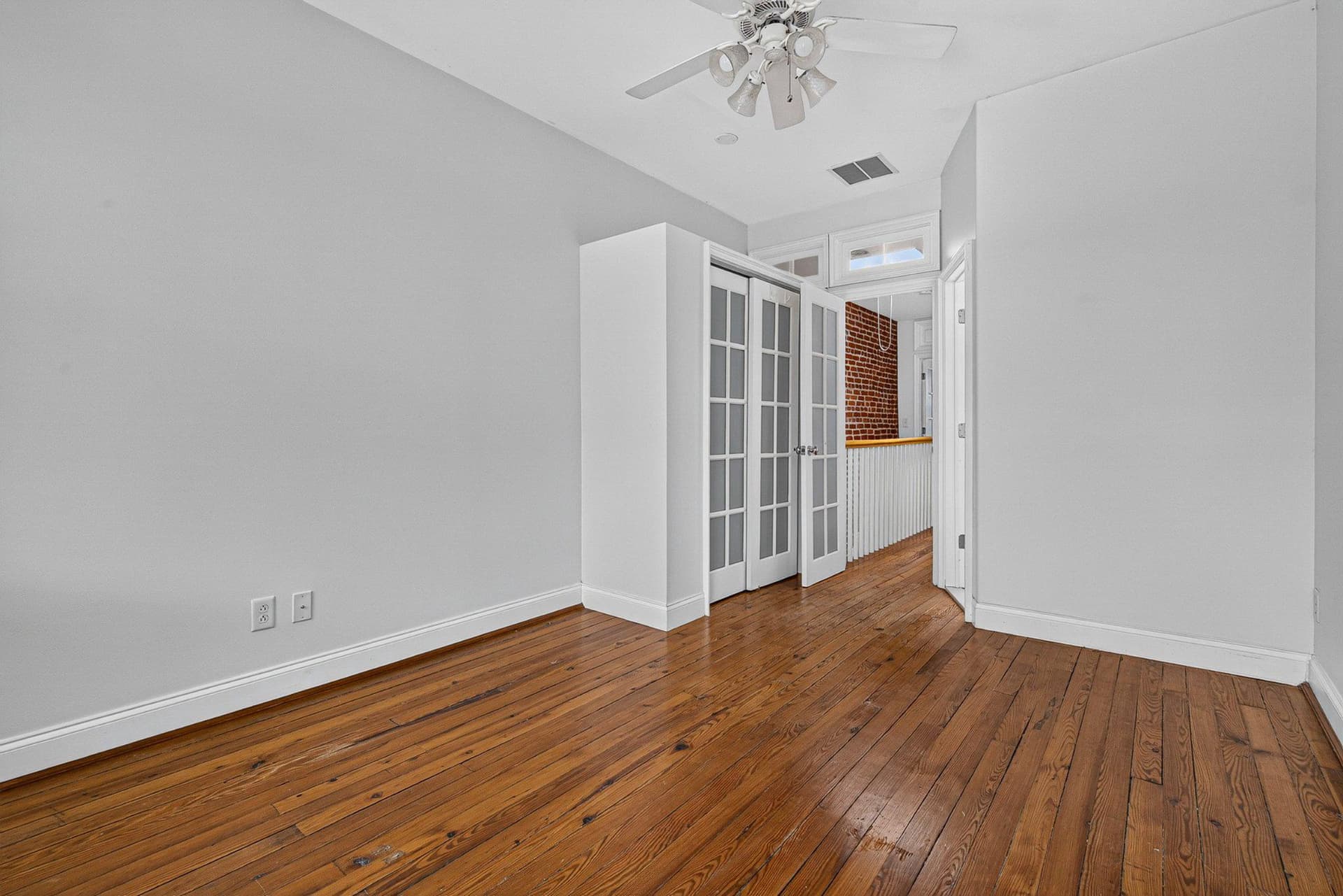 8 N Decker Avenue photo 18