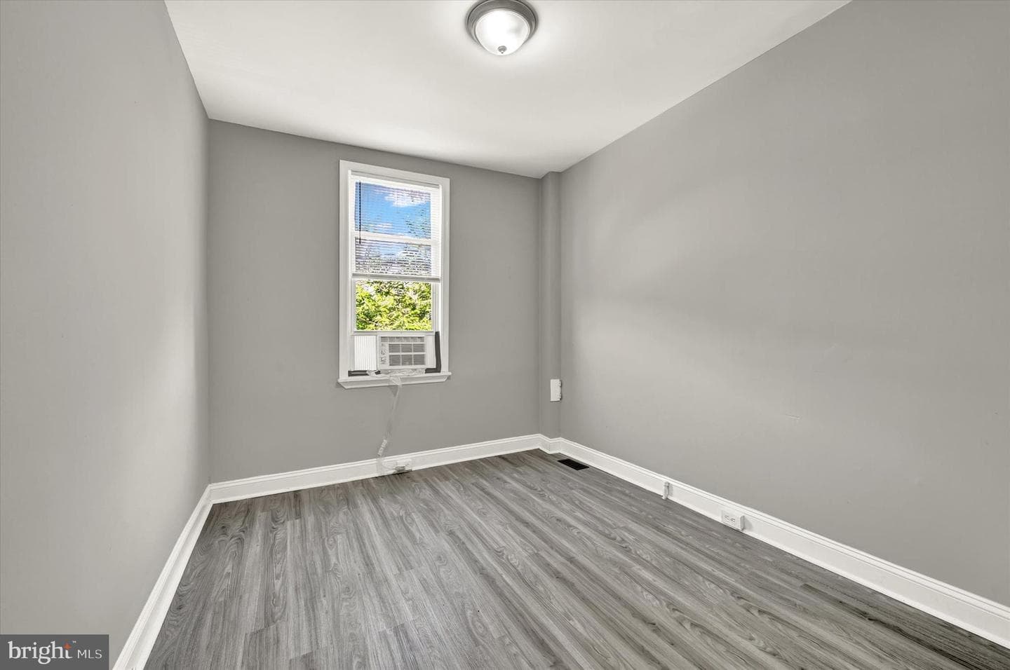 3014 Presstman Street photo 22