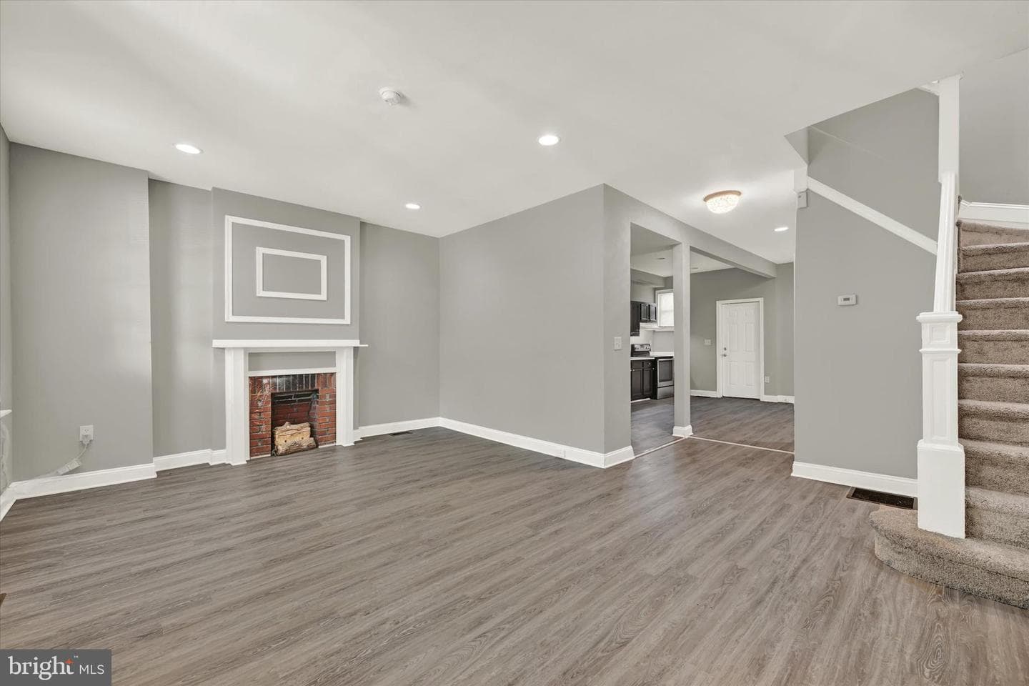 3014 Presstman Street photo 6