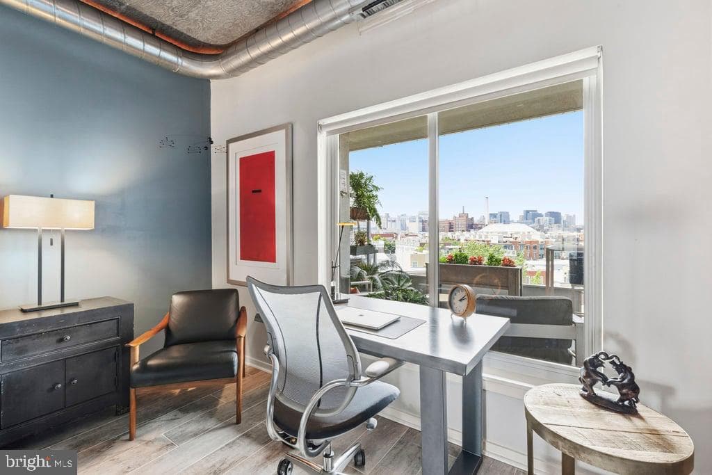 1200 Steuart Street #528 photo 32