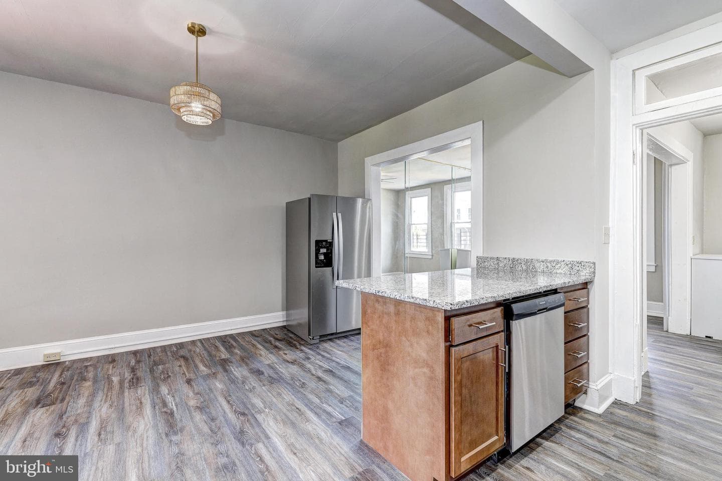 3611 W Garrison Avenue photo 15