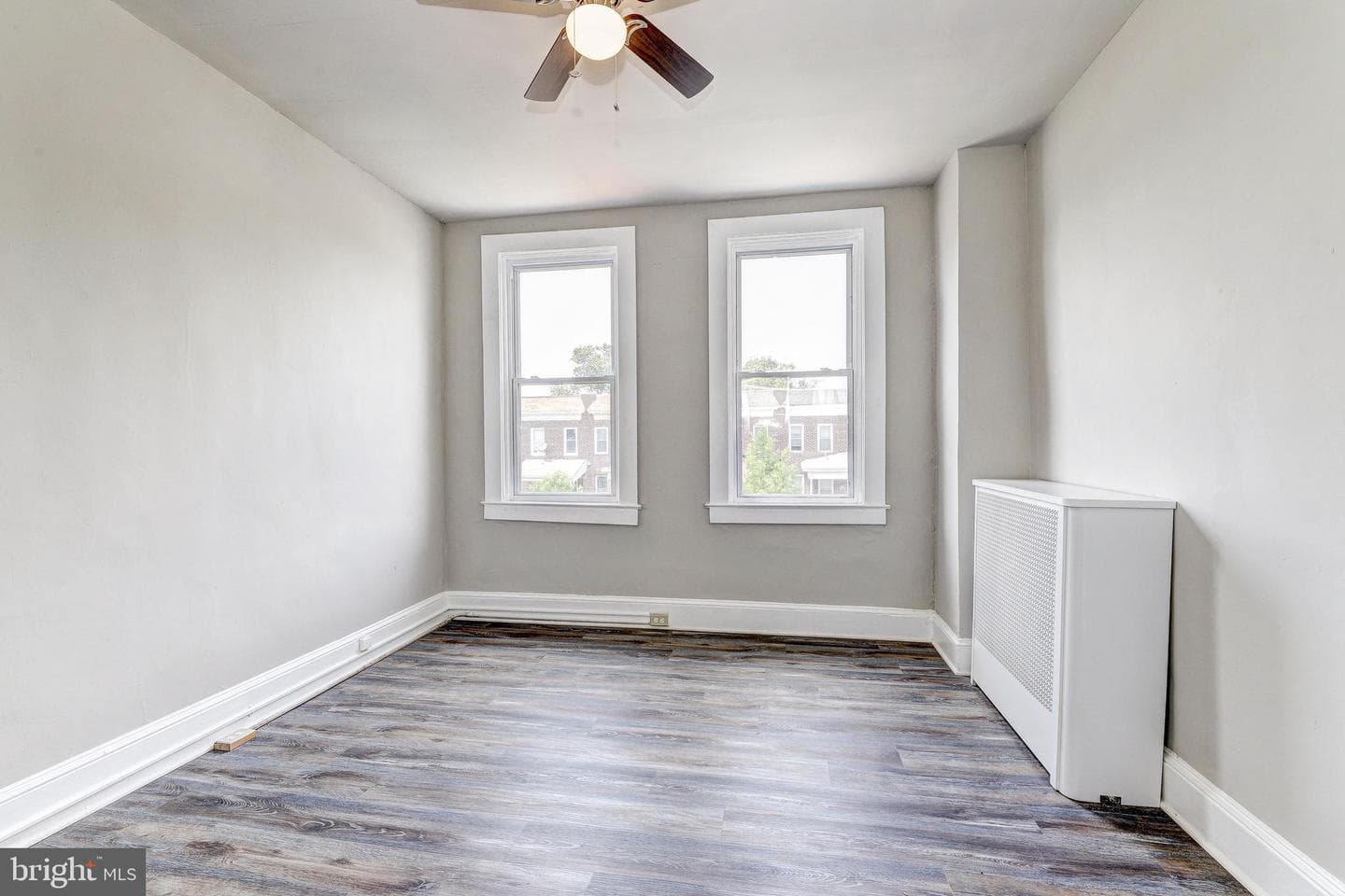 3611 W Garrison Avenue photo 25