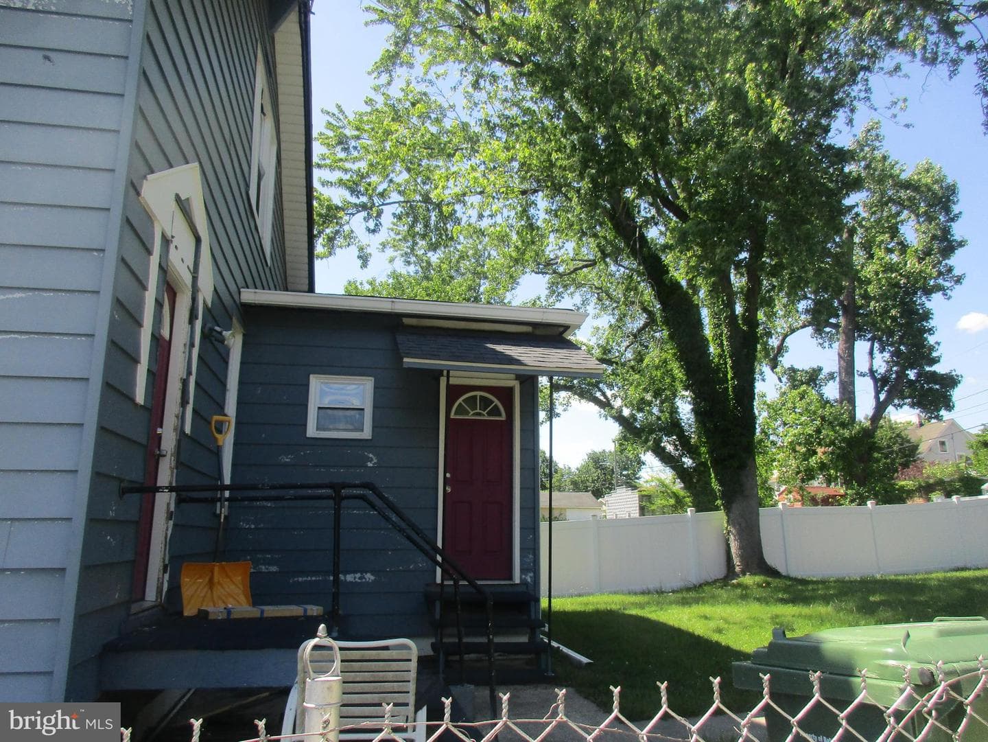 2930 Berwick Avenue photo 9