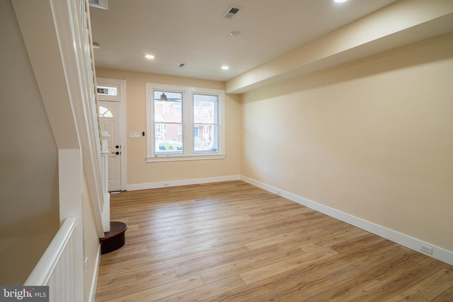 1230 W 37th Street photo 9