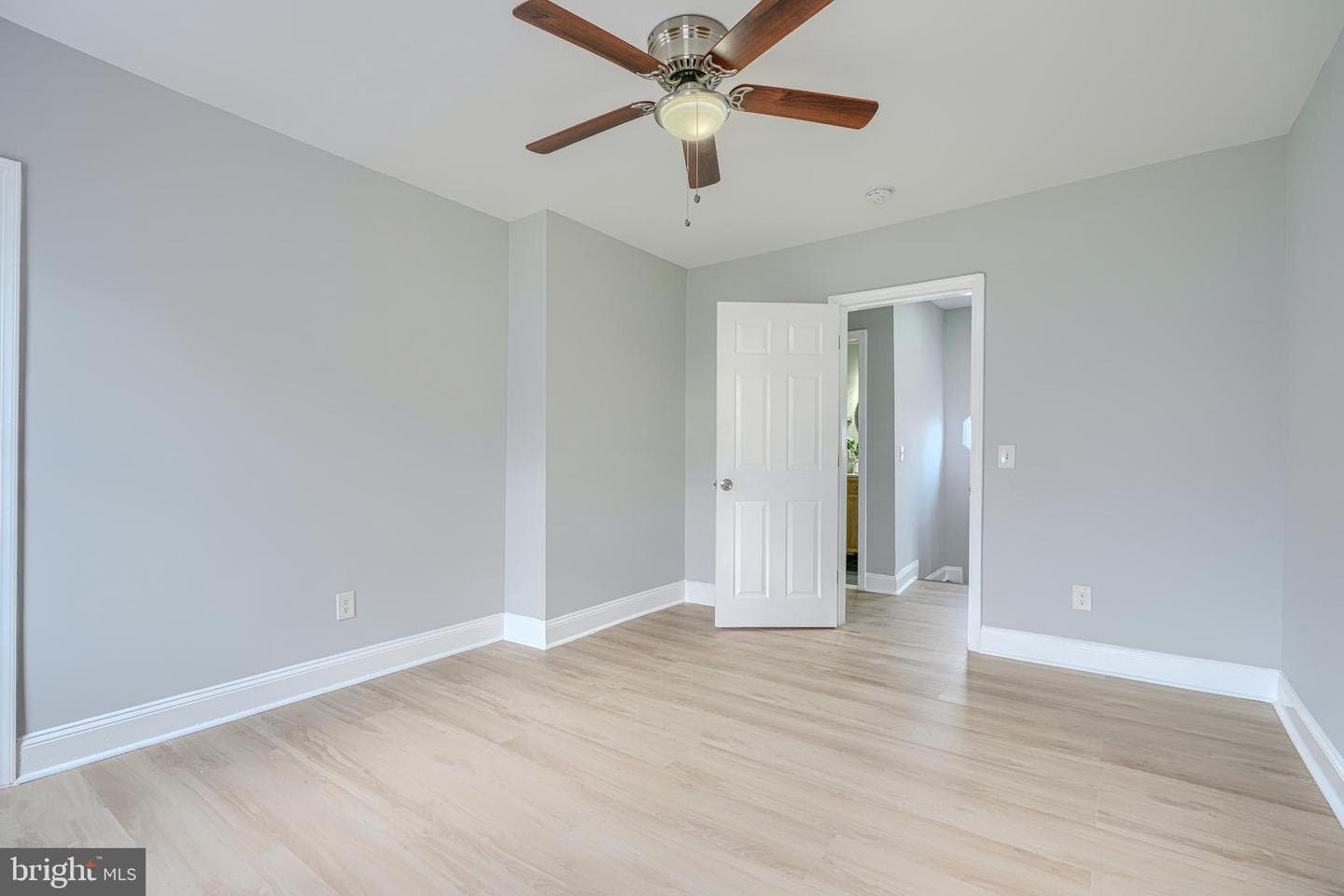 3802 Fernhill Avenue photo 30