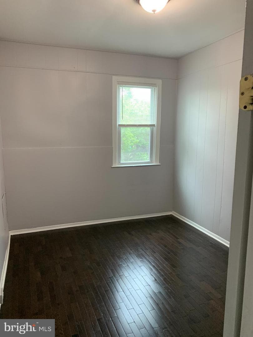 519 Beaumont Avenue photo 8