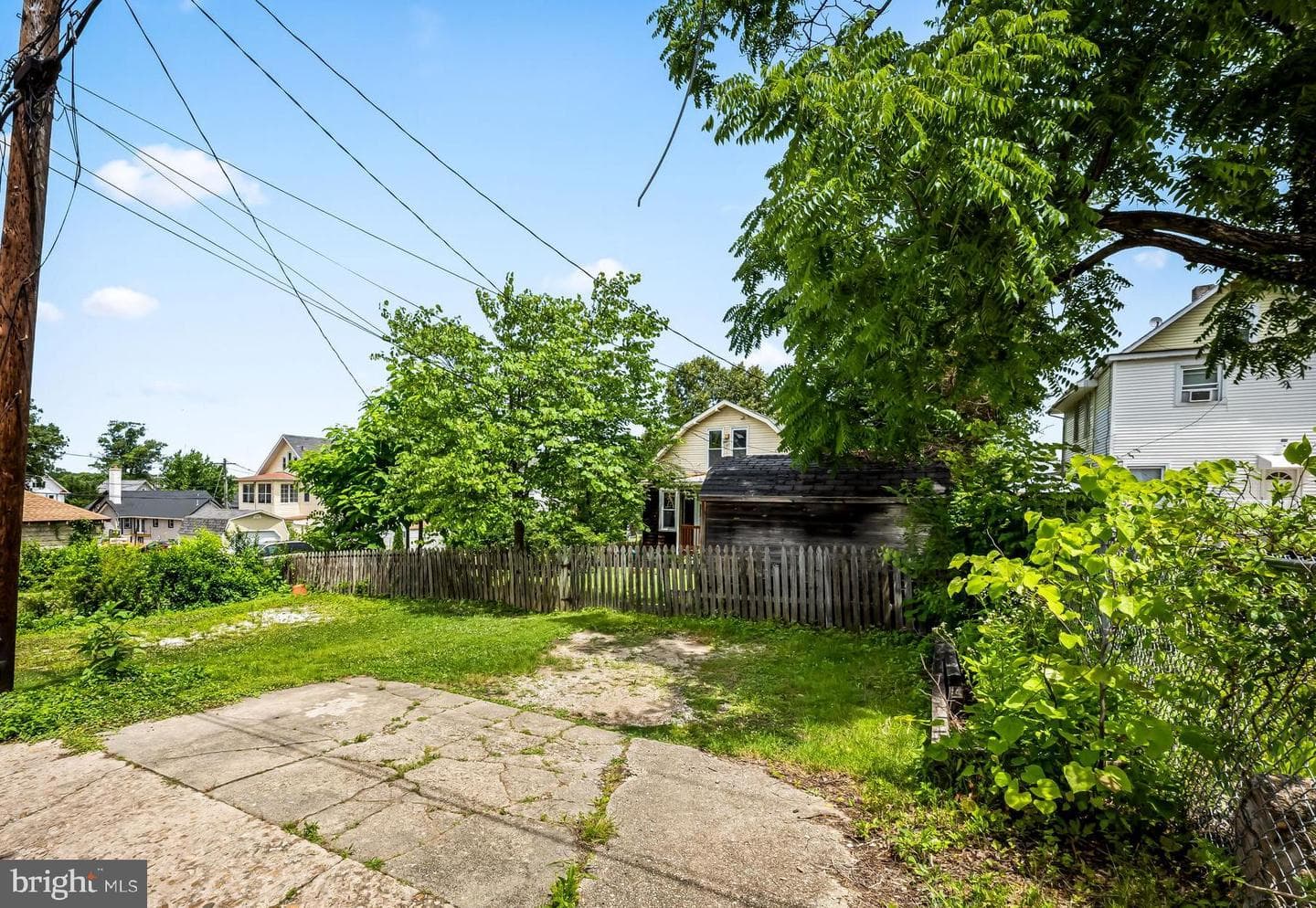 2607 Goodwood Road photo 29