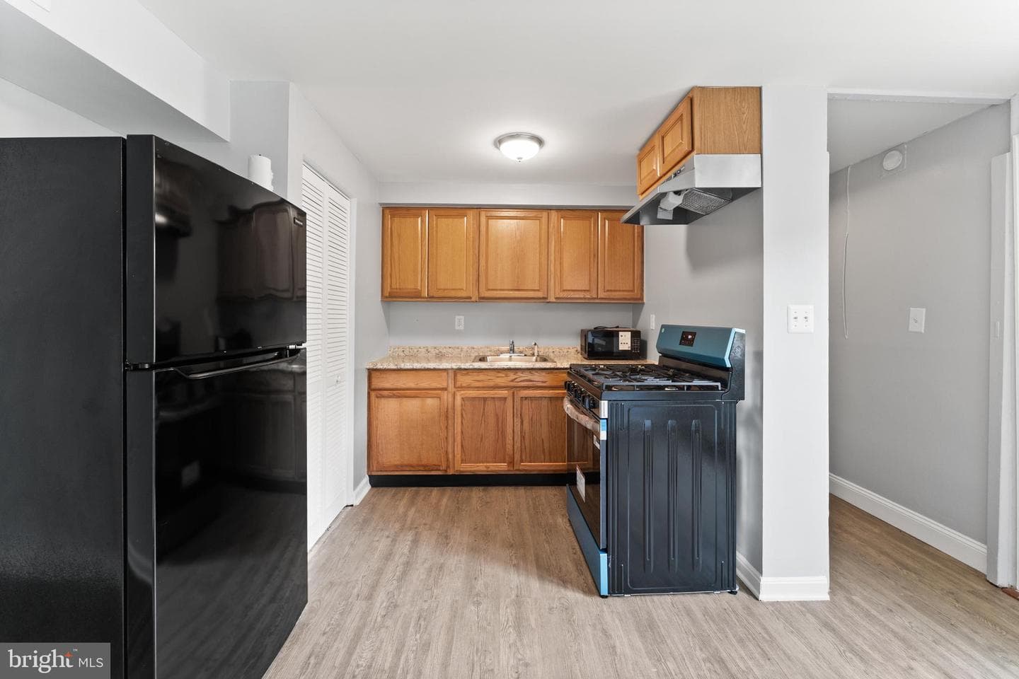 2941 Mallview Road photo 10