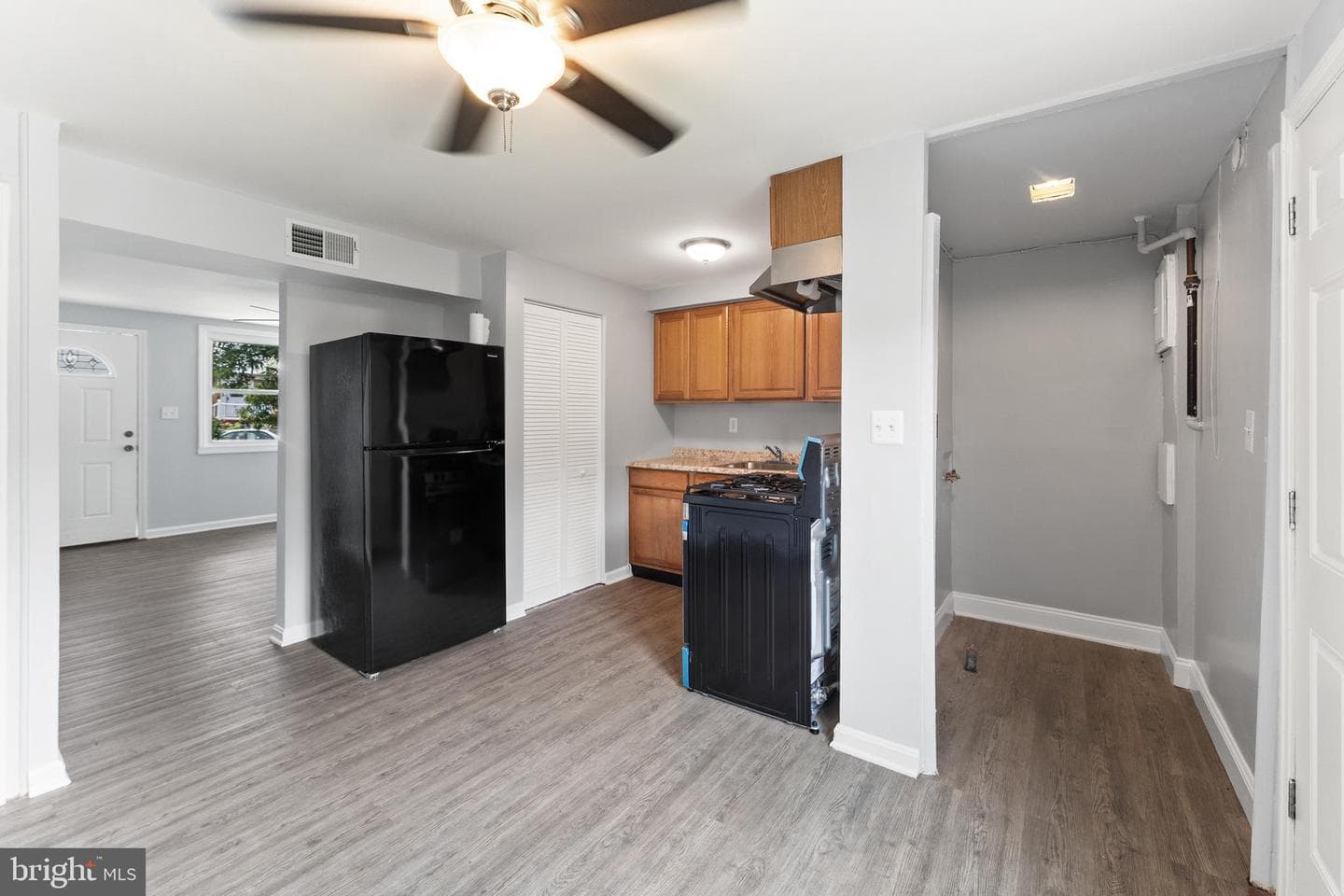 2941 Mallview Road photo 11