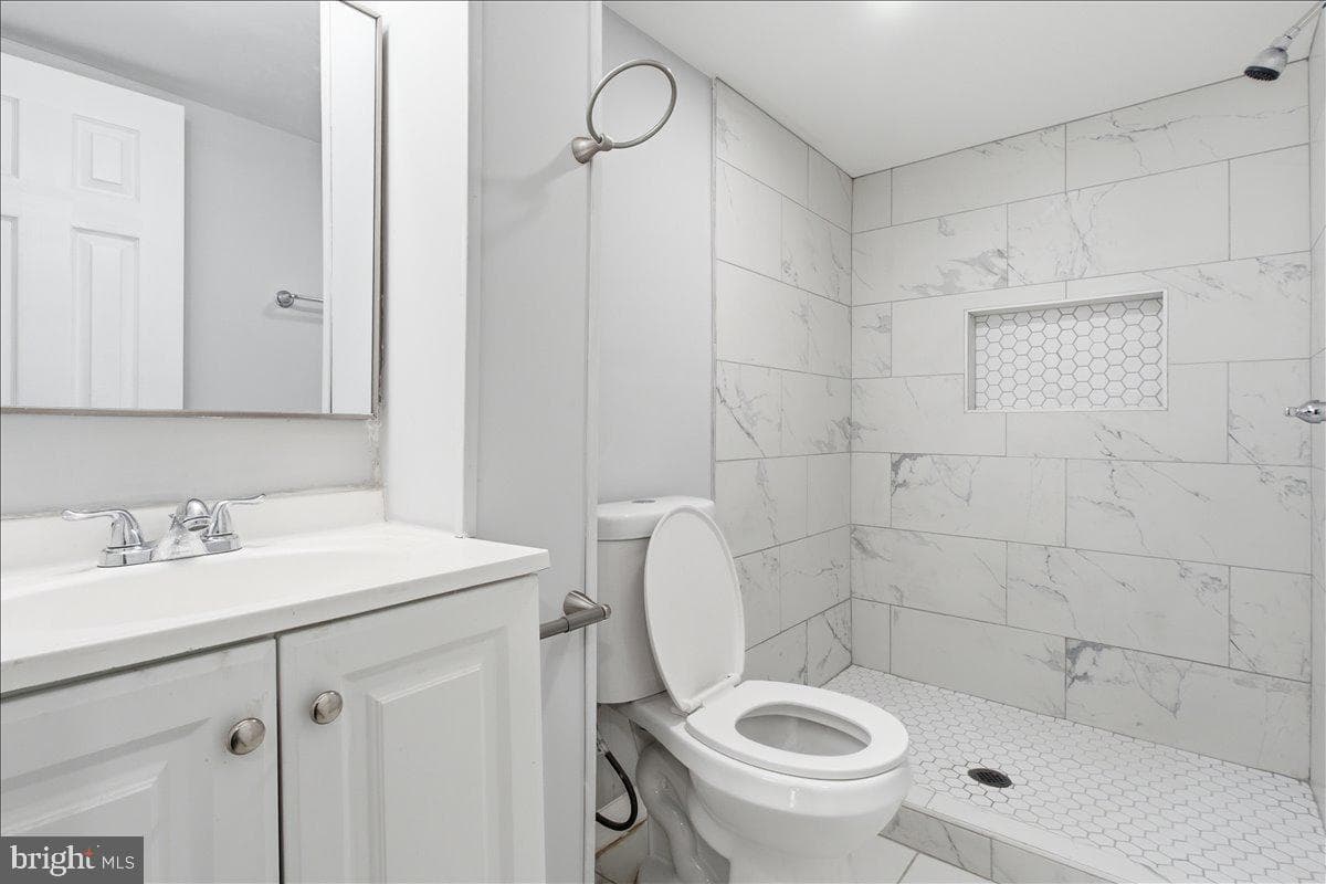1231 N Potomac Street photo 21