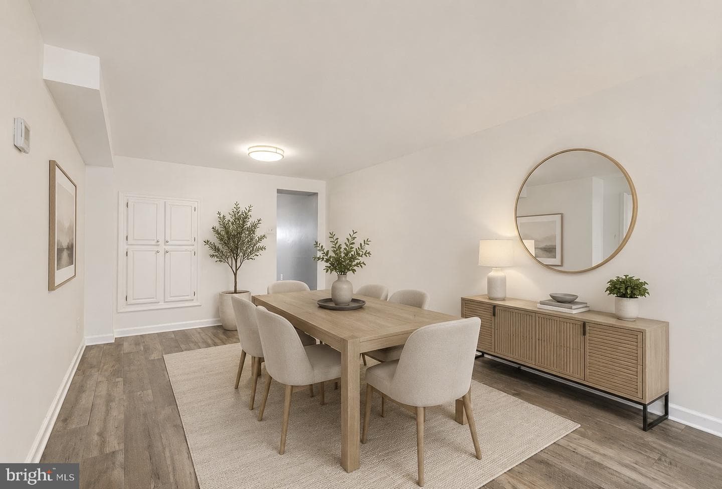 12 N Bradford Street photo 6
