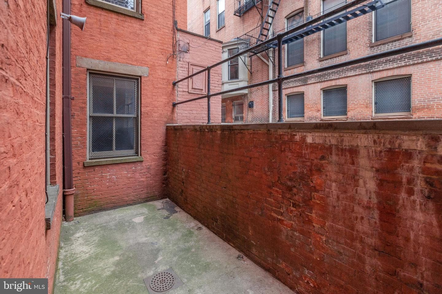 10 W Madison Street W #1 photo 10