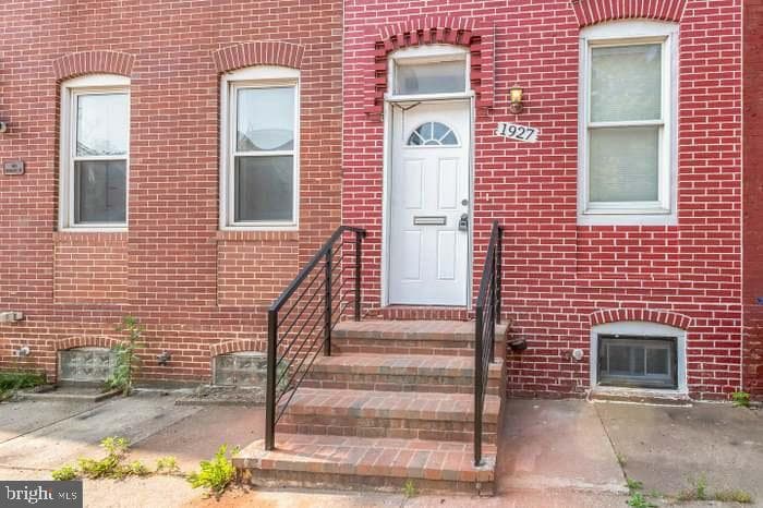 1927 Hollins Street, Baltimore