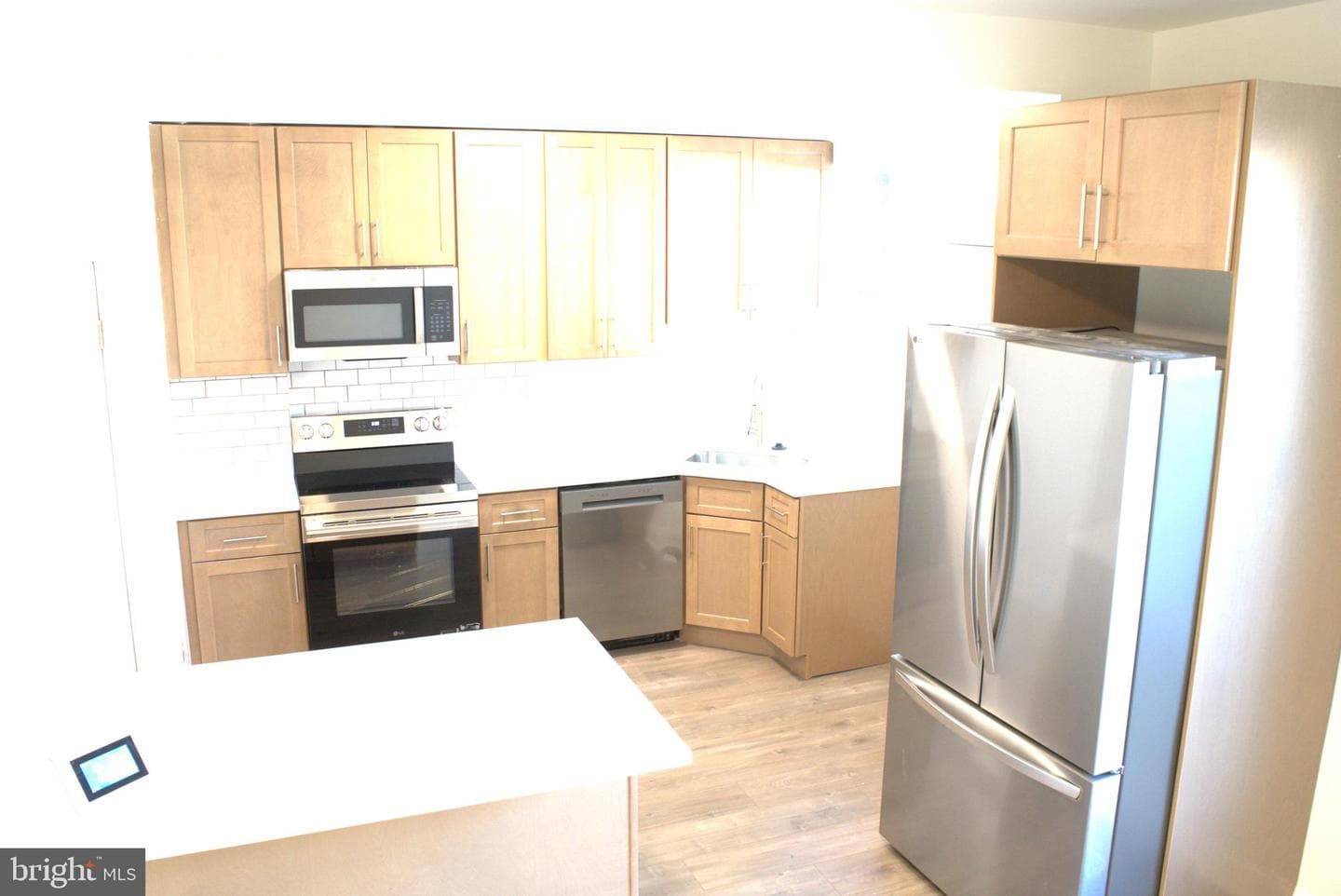 117 S Wickham Rd photo 45