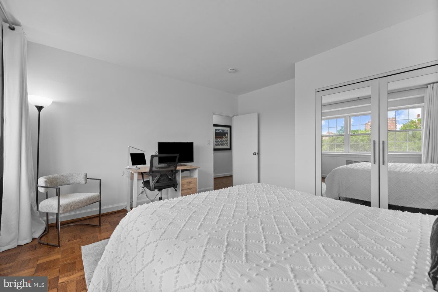 3601 Greenway #806 photo 21