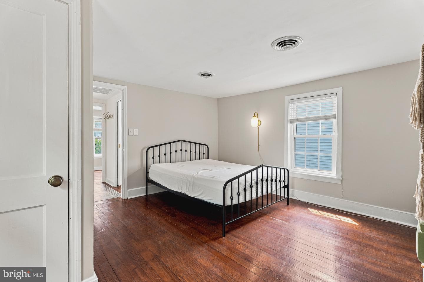 5710 Greenspring Avenue photo 14