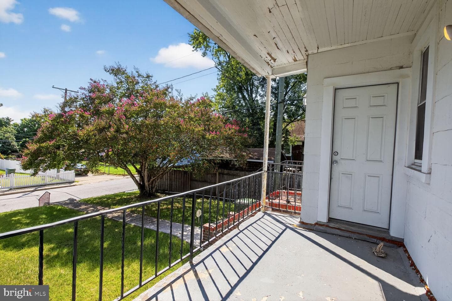 2600 Roselawn Avenue photo 3