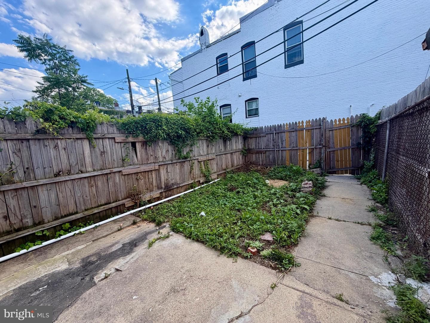 2026 N Pulaski Street photo 27
