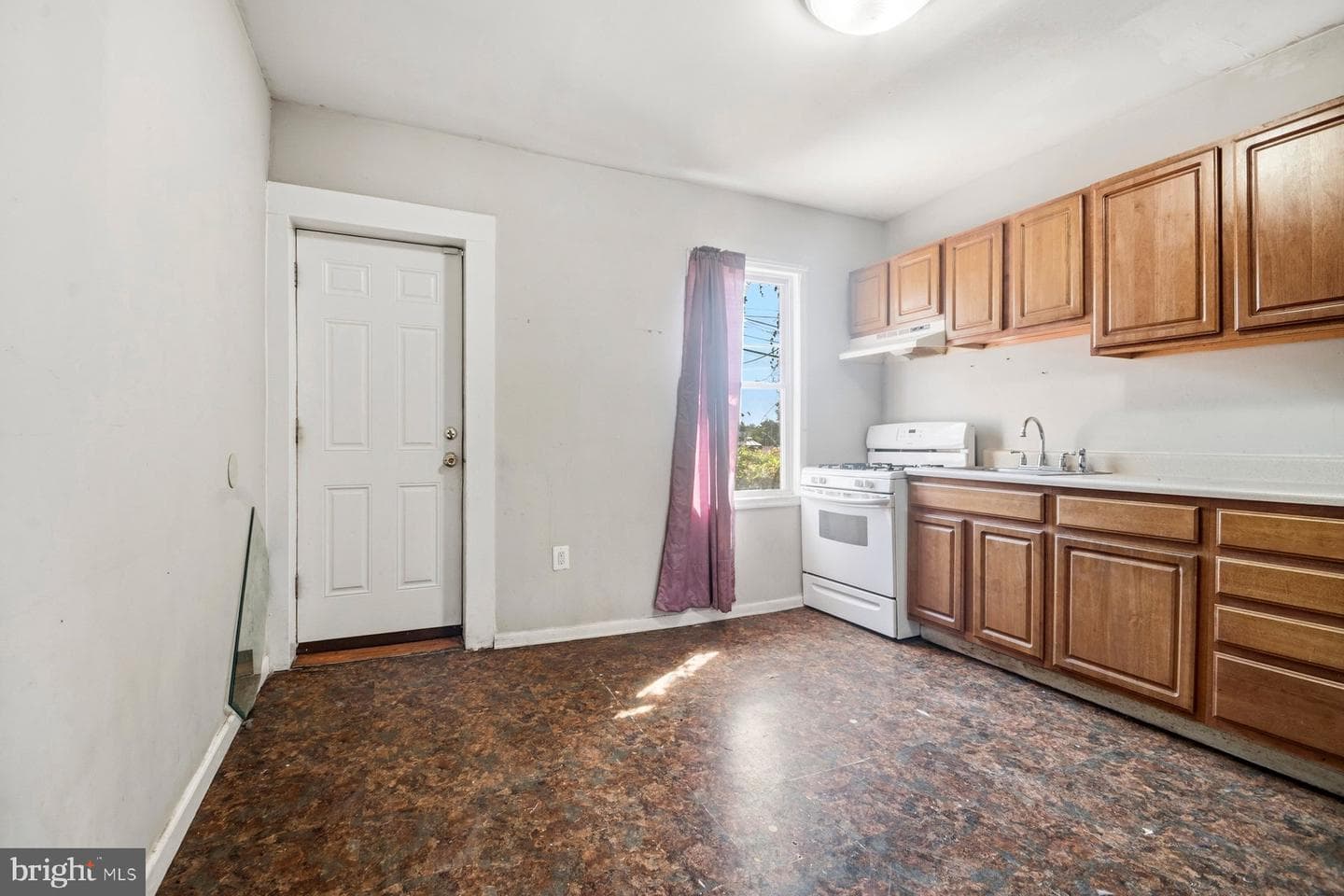 710 Bartlett Avenue photo 11