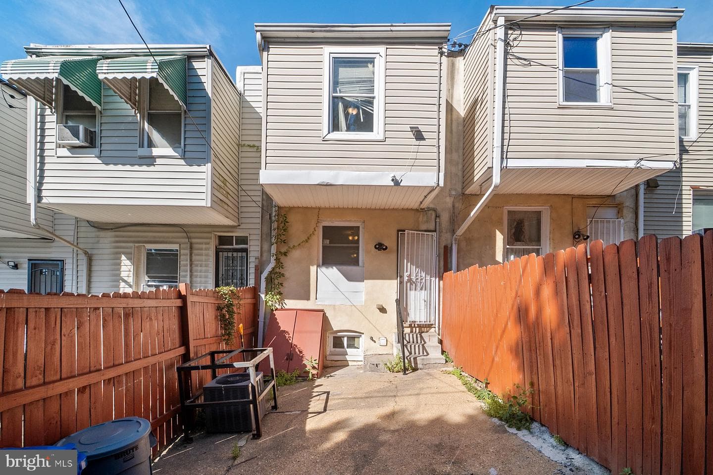 762 Bartlett Avenue photo 14