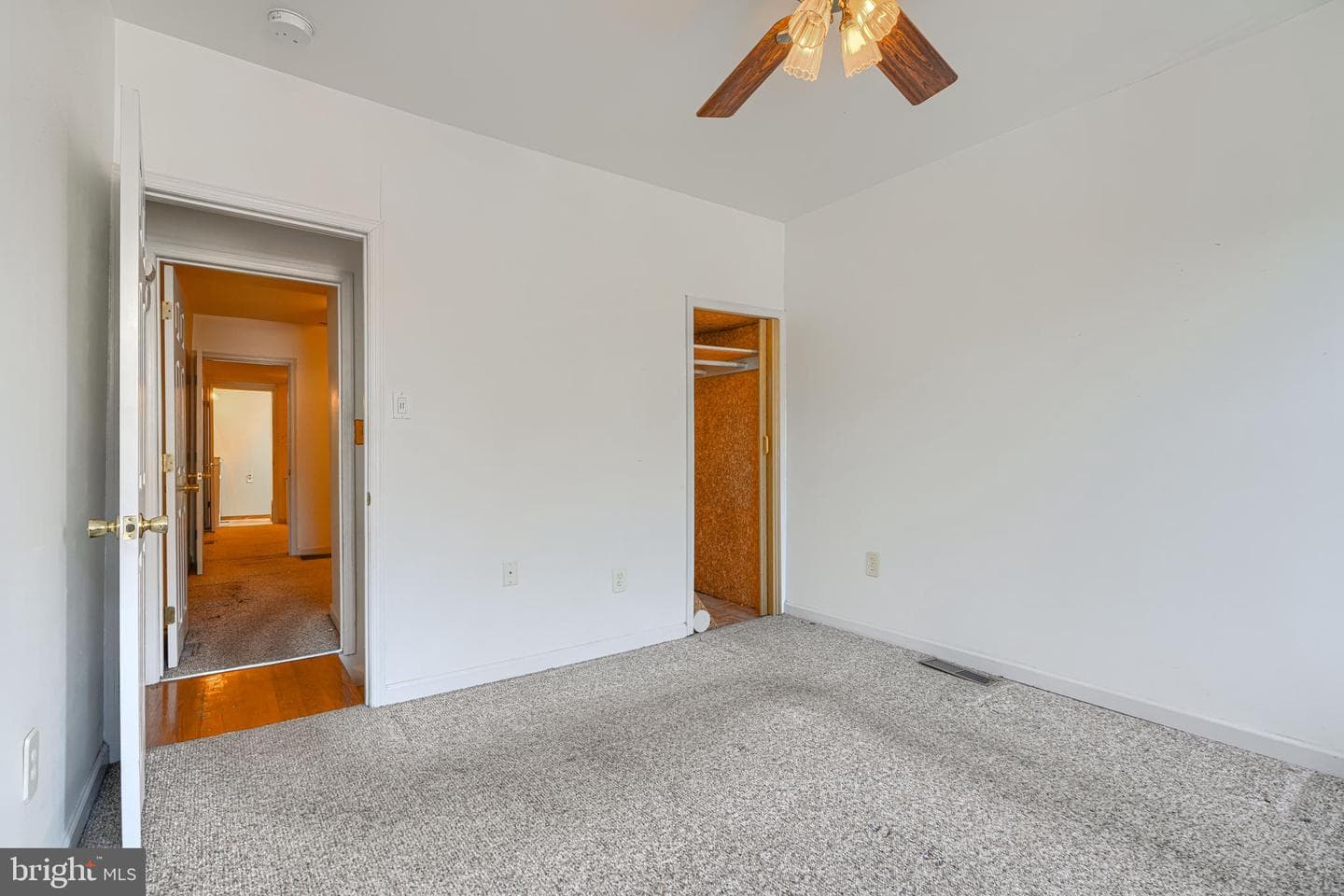 1414 Towson St photo 16