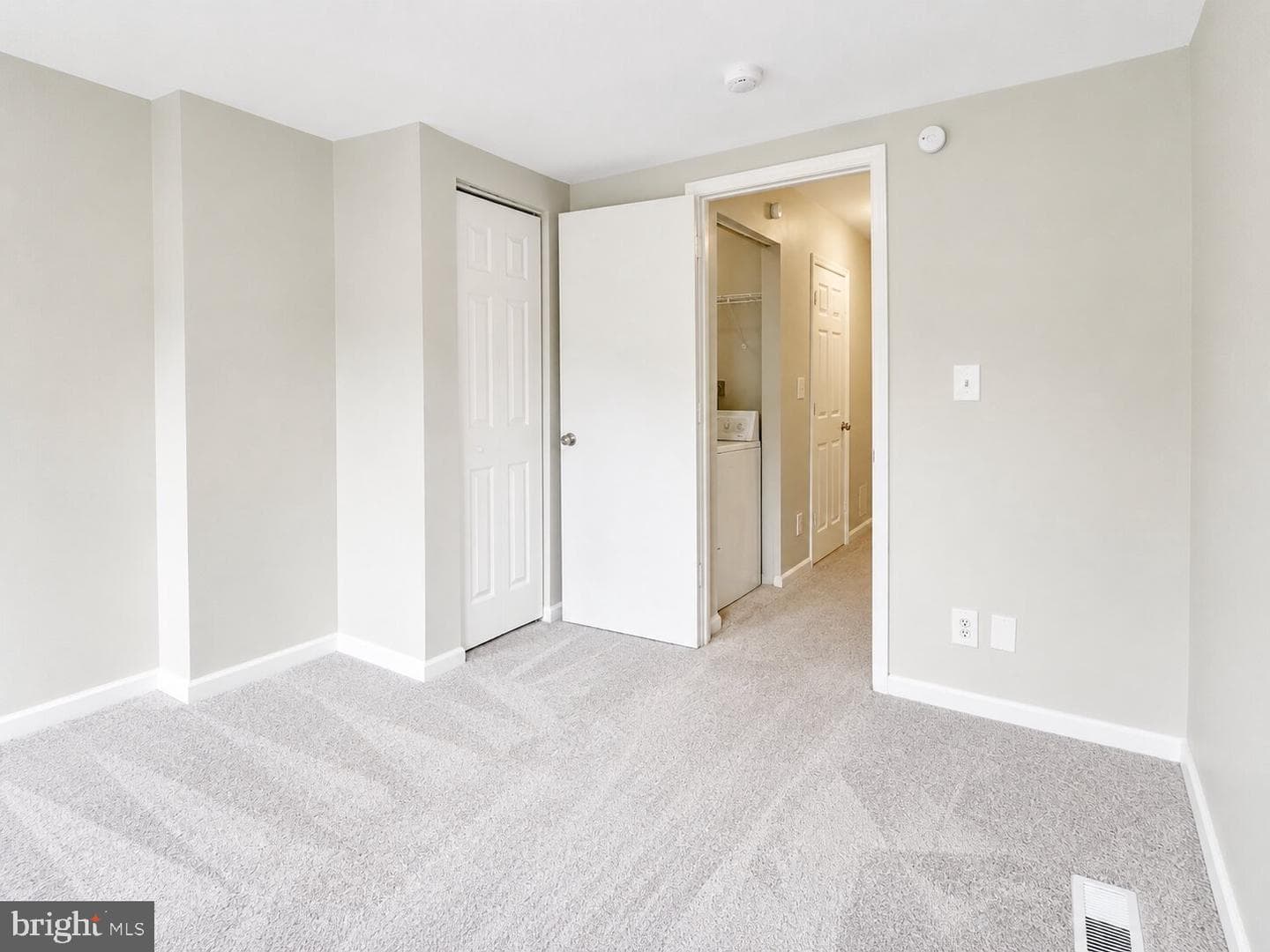 1121 Cleveland Street photo 5