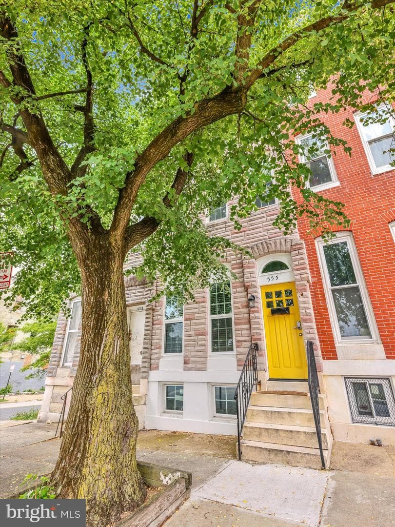 555 Presstman St photo 4
