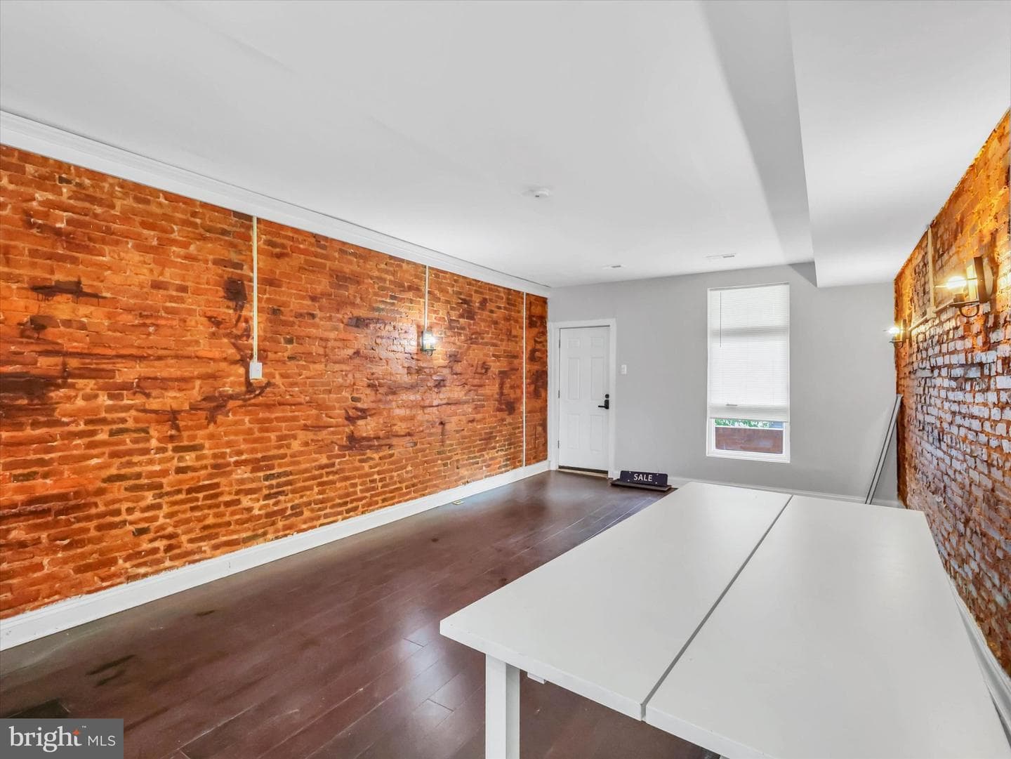 3009 McElderry St photo 6