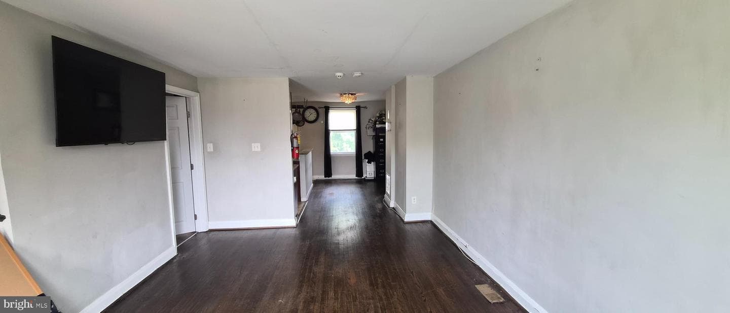 3724 Elmora Avenue photo 7