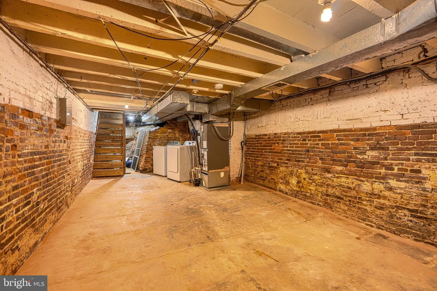 12 Poultney Street photo 32