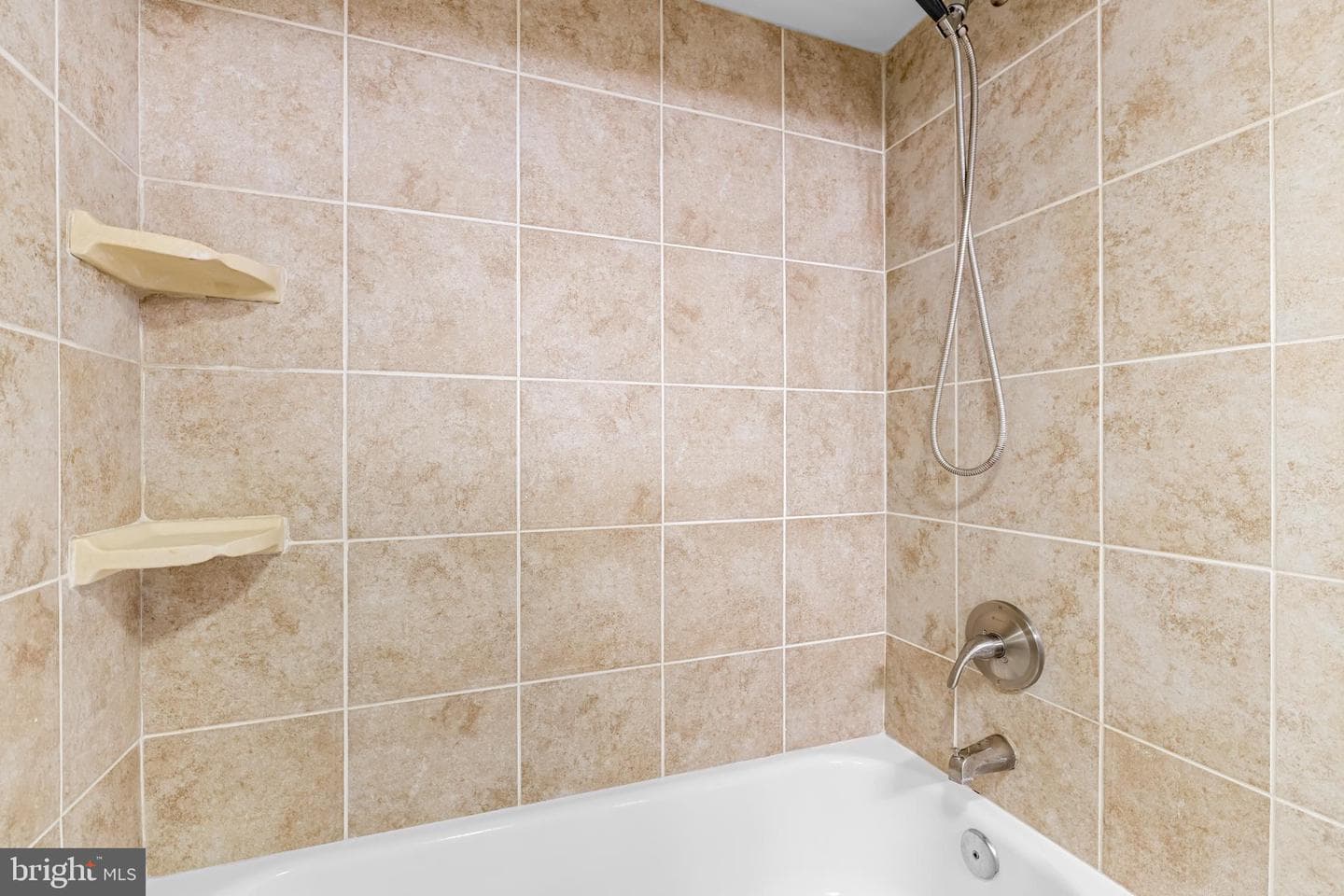 4903 Walther Avenue photo 28