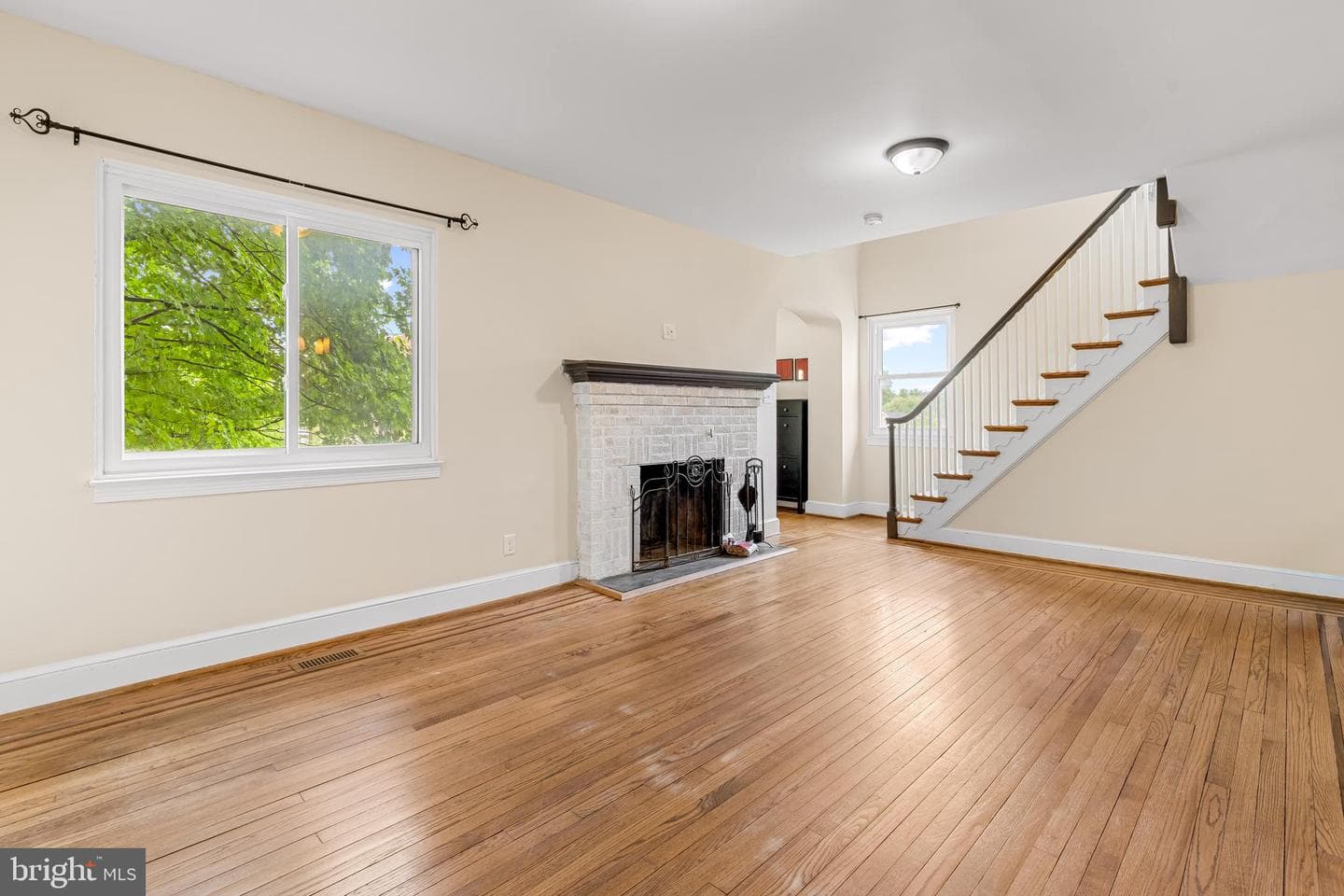 4903 Walther Avenue photo 3