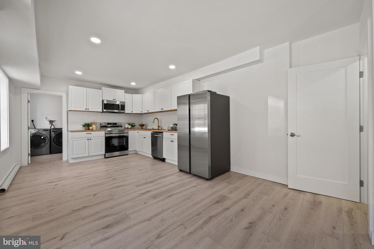 1118 S Carey Street photo 11