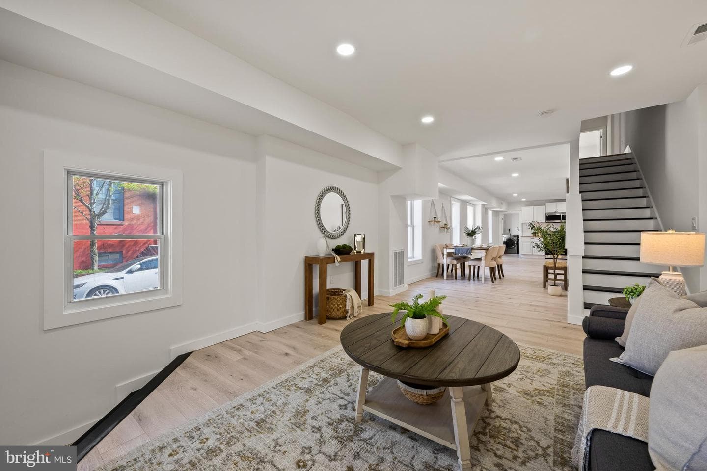 1118 S Carey Street photo 8