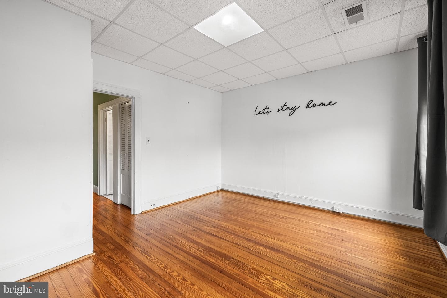 1238 W 37th Street photo 18