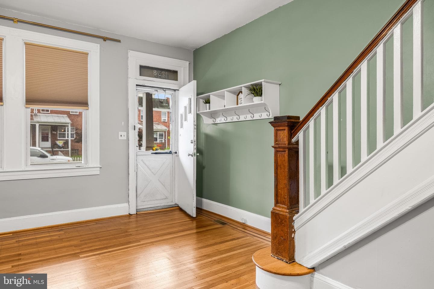 1238 W 37th Street photo 3