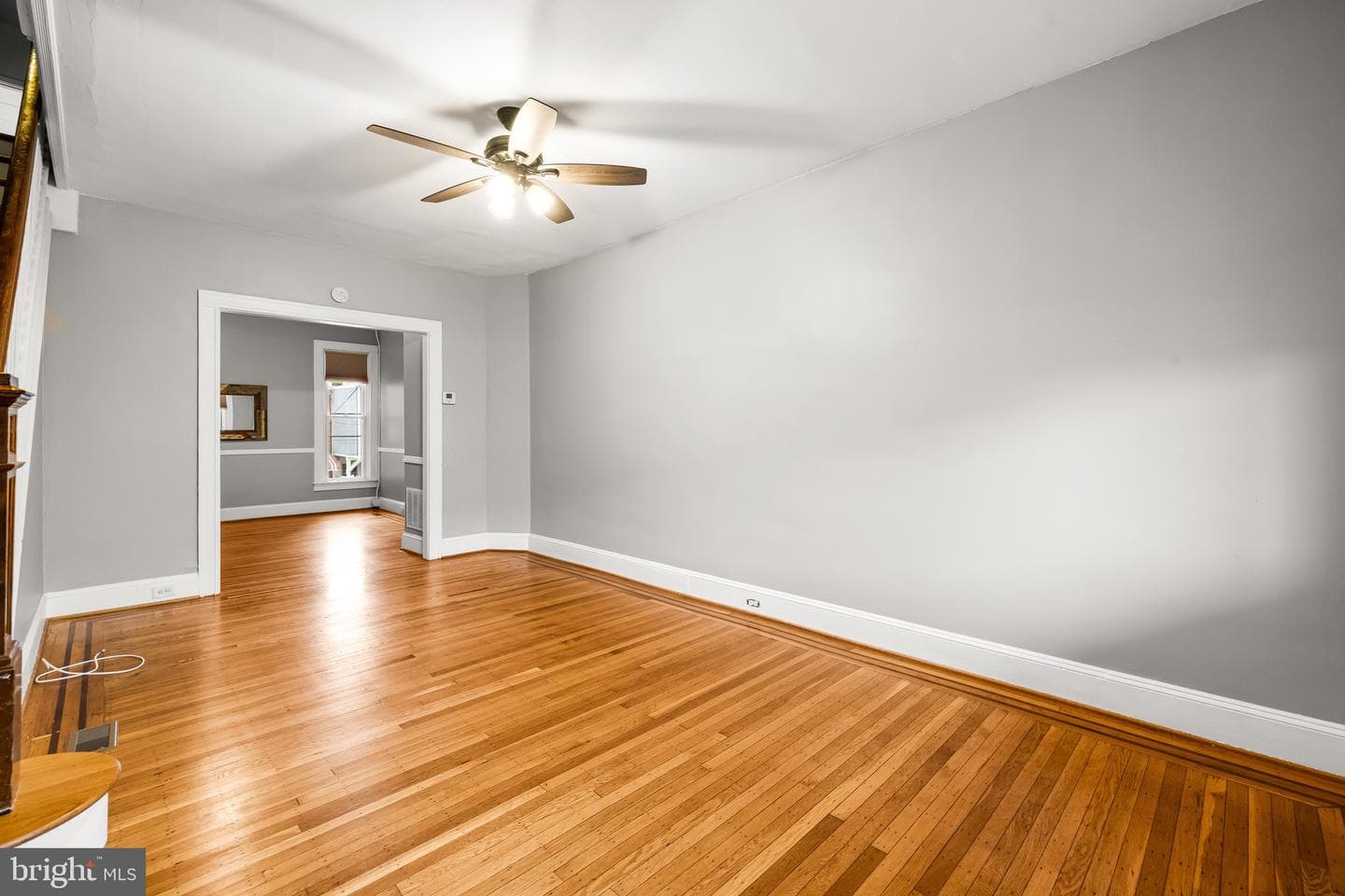 1238 W 37th Street photo 4