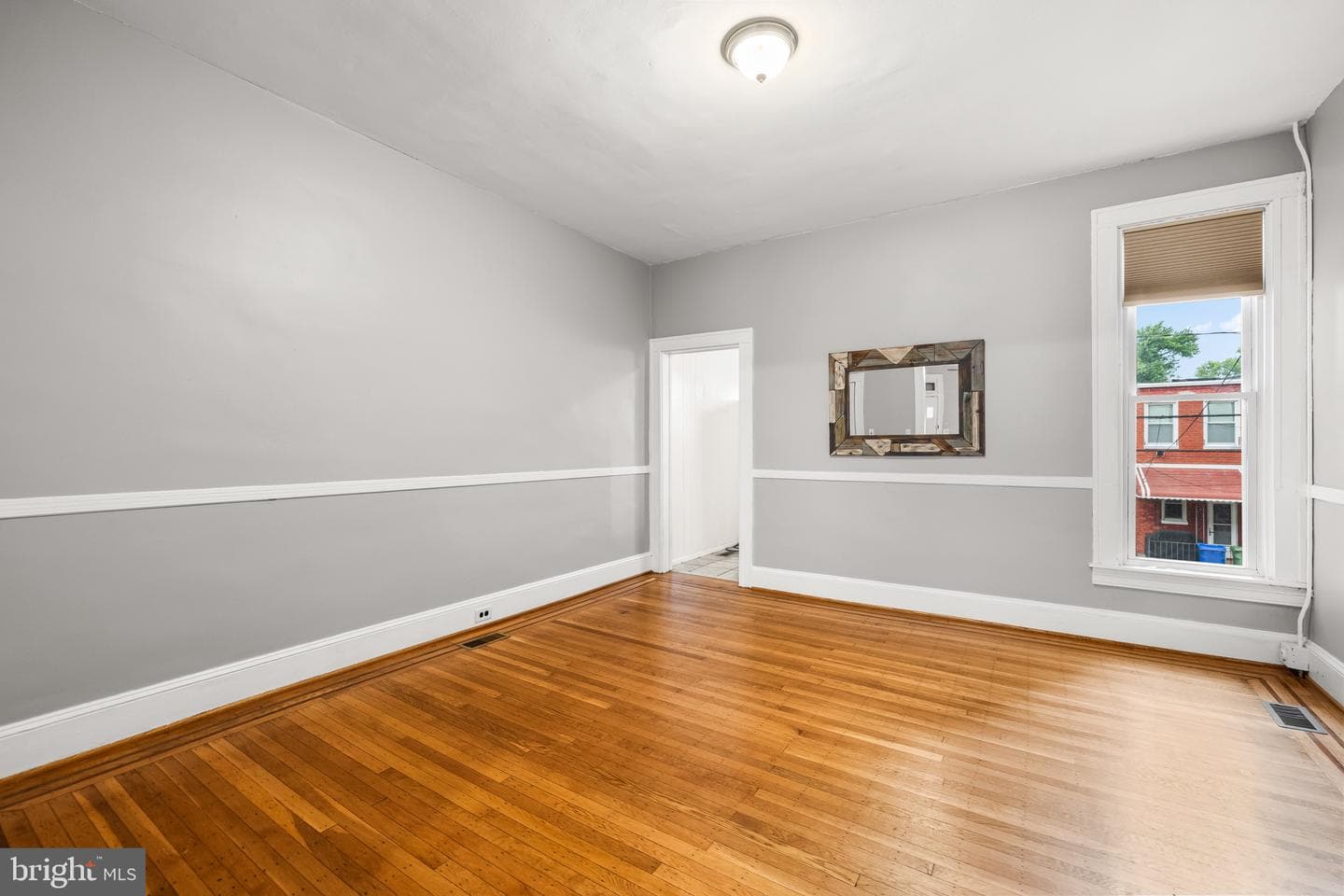 1238 W 37th Street photo 8
