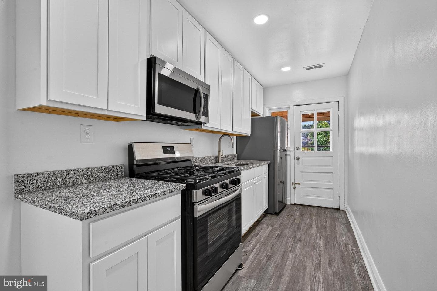 3805 8th Street photo 10