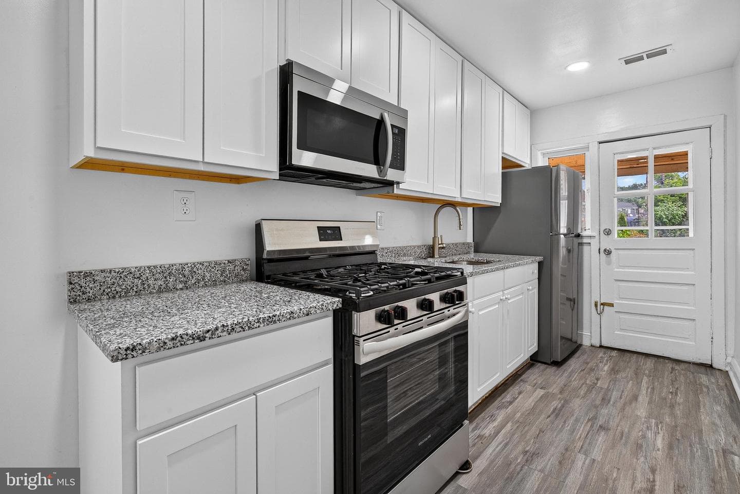 3805 8th Street photo 11