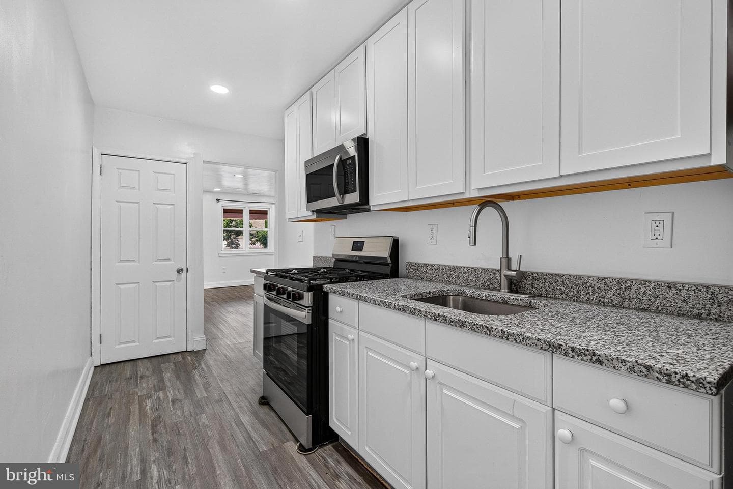 3805 8th Street photo 12