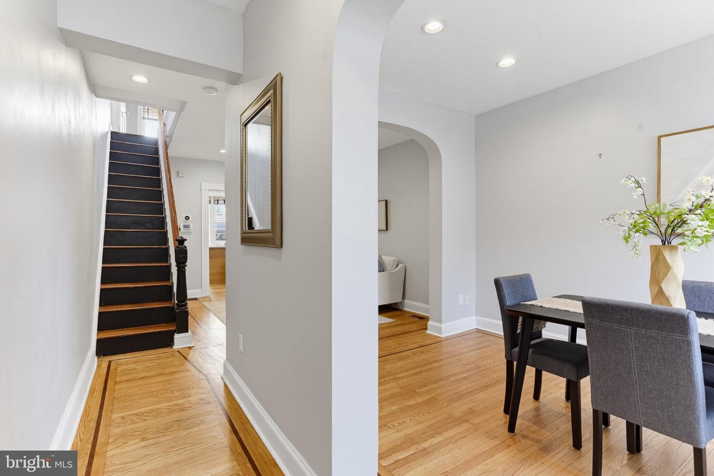 204 S East Avenue photo 3