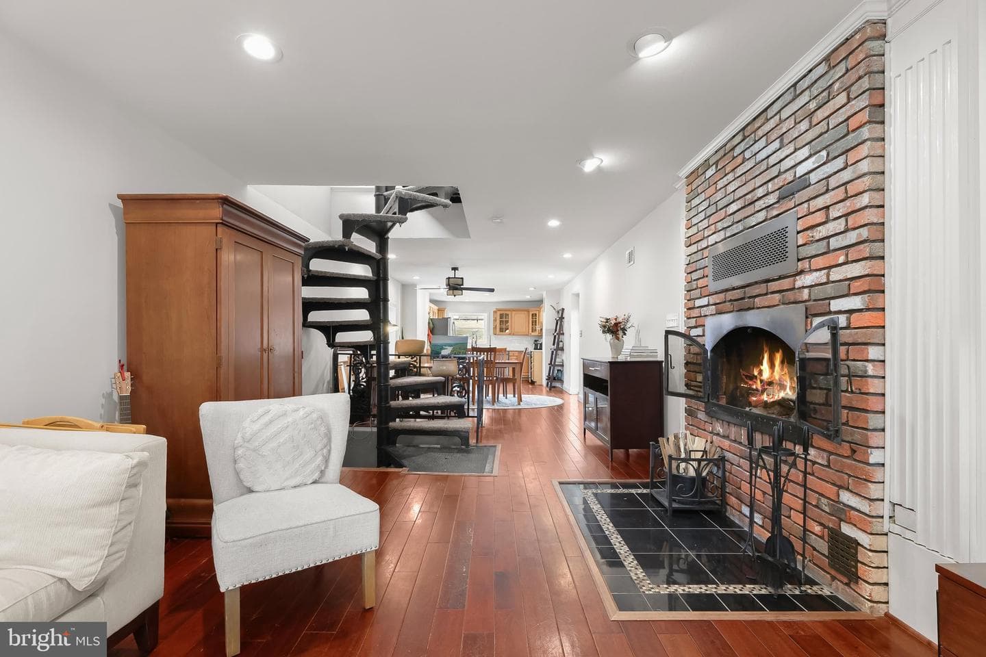 3200 E Lombard Street photo 10